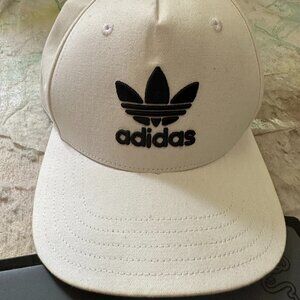 Adidas White Snapback Hat Adult Size 57-60cm
